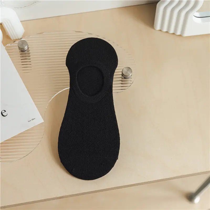 Socks Women's Spring and Summer Thin Shallow Mouth Invisible Boat Socks Non-slip and Non-falling Mesh Breathable Air-conditioning Socks Women's Socks