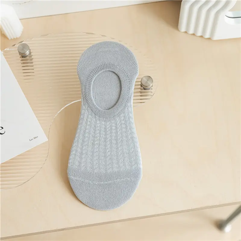 Socks Women's Spring and Summer Thin Shallow Mouth Invisible Boat Socks Non-slip and Non-falling Mesh Breathable Air-conditioning Socks Women's Socks