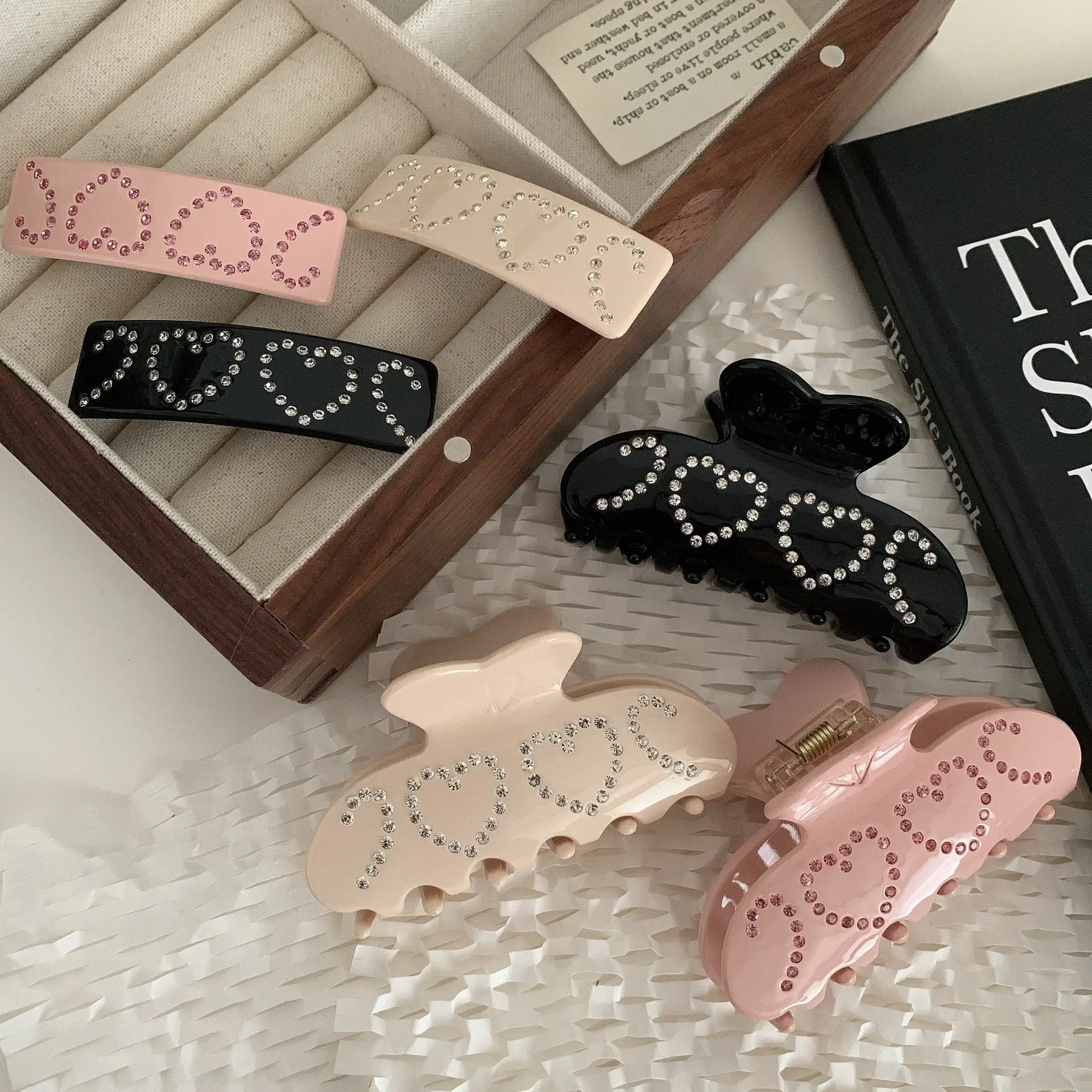Diamond-embedded Love Clip Hairpin for Girls — feature 45
