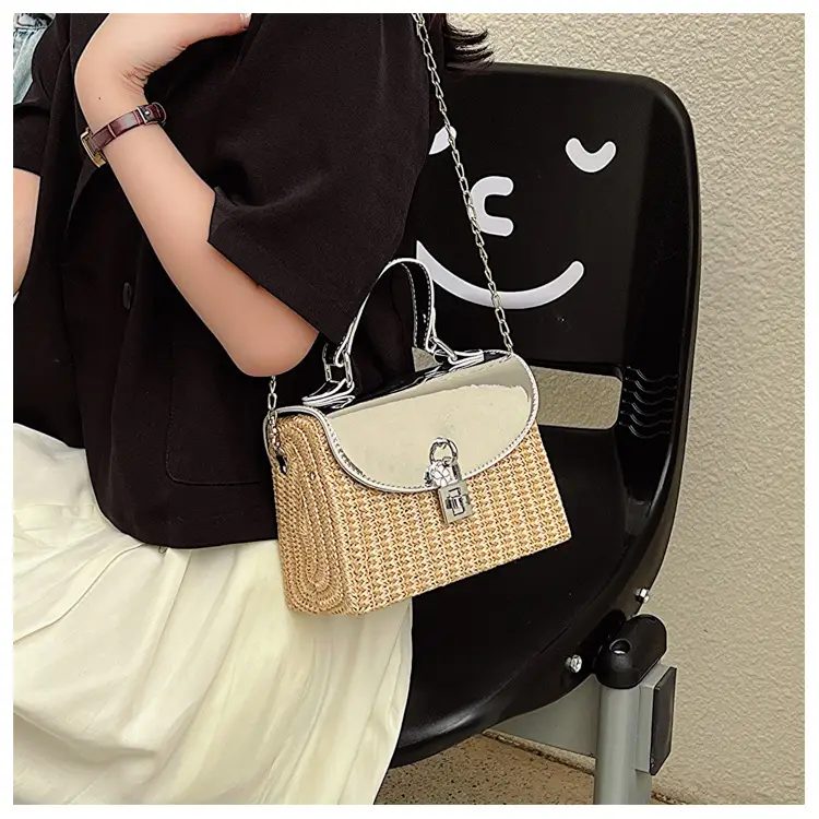 Women's 2023 Summer Casual Crossbody Bag Black Gold — feature 17