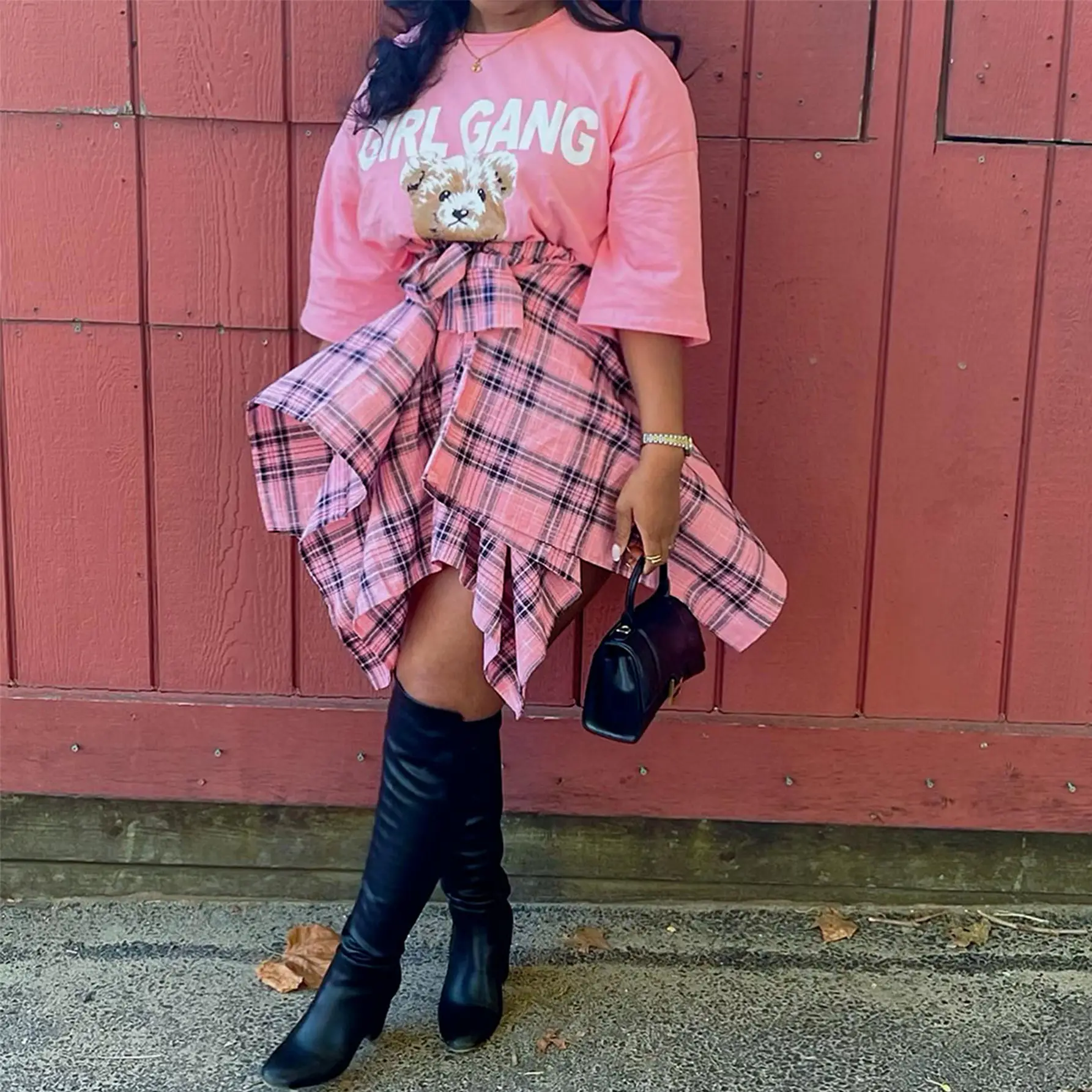 Women Crossbody Plaid Skirt & Gold Boots Set