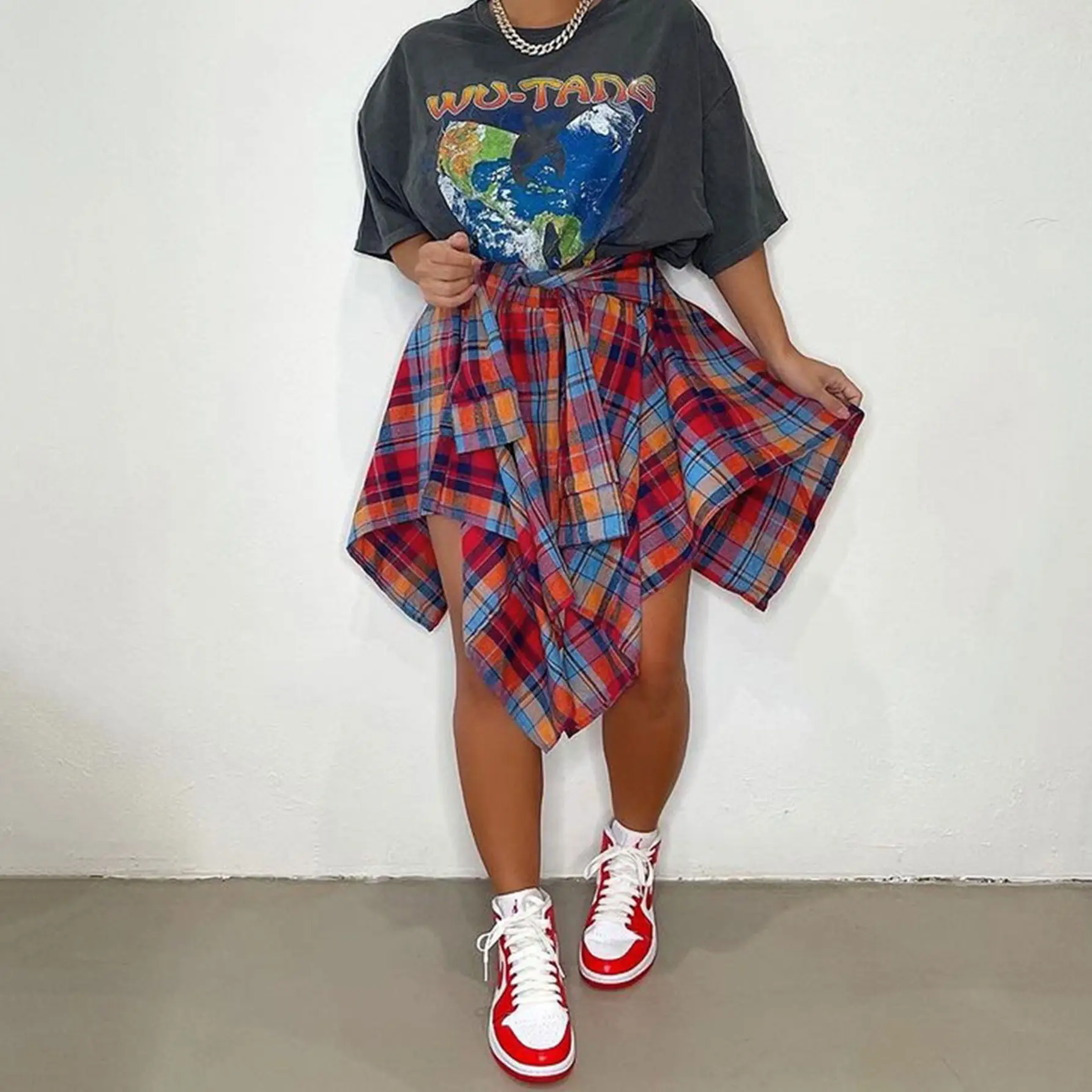 Women Crossbody Plaid Skirt & Gold Boots Set — feature 13
