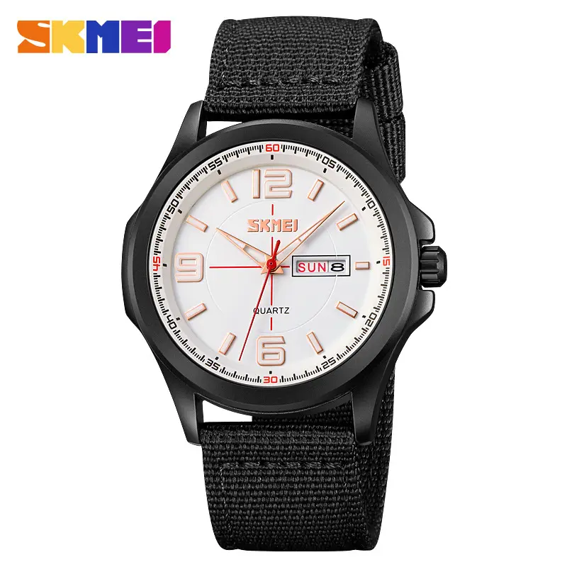 Men's Green Military Style Quartz Watch with Calendar