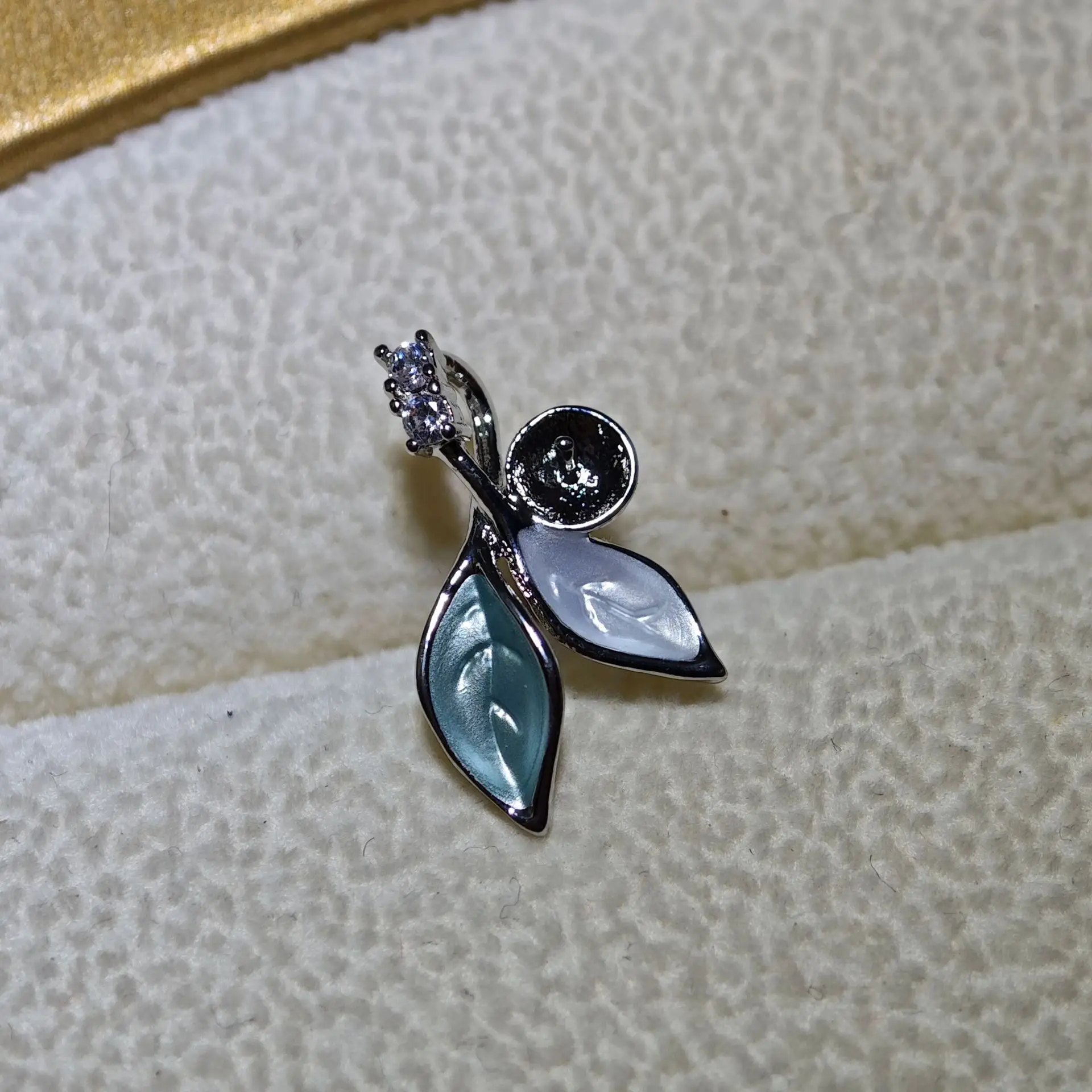 Natural Pearl Leaf Earrings Set S925 High Quality - Image 6