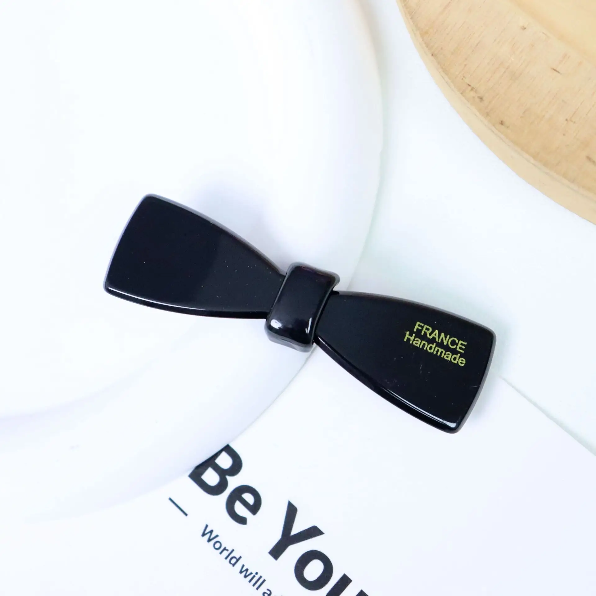 Korean Style Fresh Bow Hairpin with Gold Label - Image 5