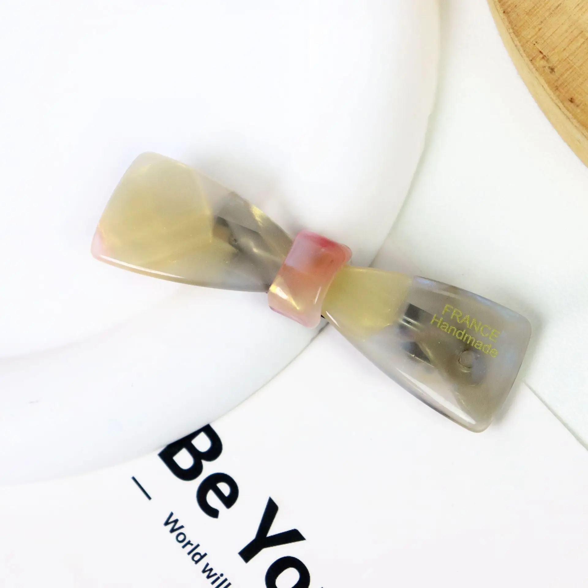 Korean Style Fresh Bow Hairpin with Gold Label - Image 6