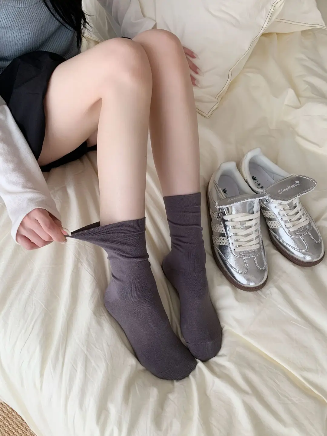 AMUSIVE Anti-Pilling Boneless Moon Socks White Socks Women's Stacked Socks Mid-Tube Cotton Fashionable Socks Loosen Socks Sweat Absorbing