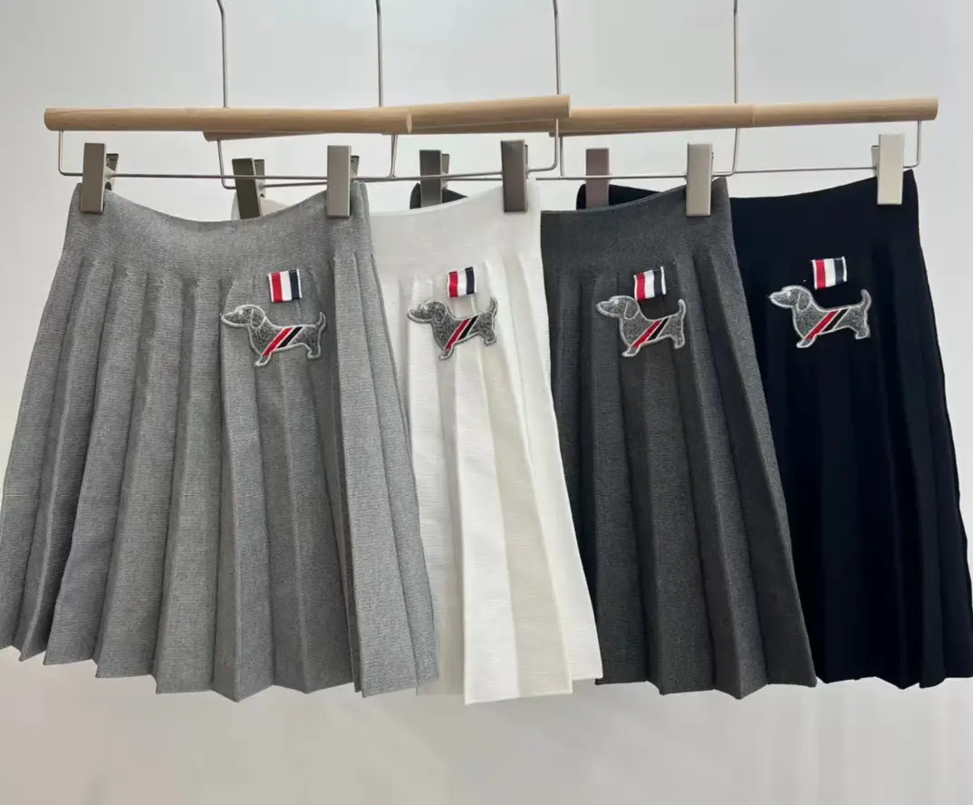 Gray Pleated A-Line Skirt with Puppy Embroidery — feature 2