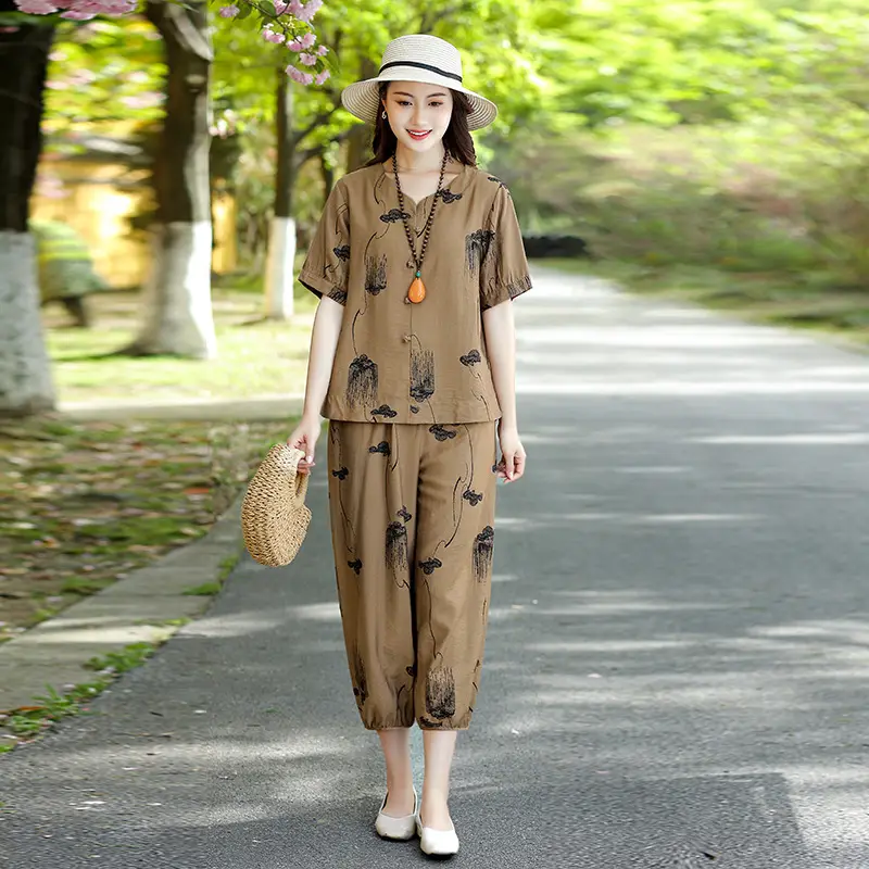 Middle-Aged Women Printed Cotton Suit Top & Pants Set - Image 3