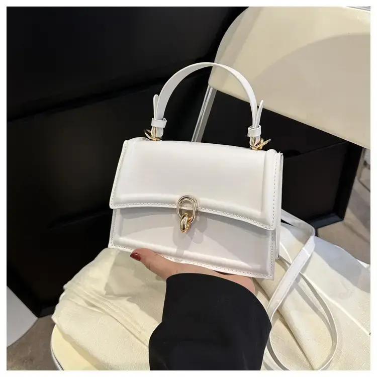 Women's 2023 Spring Crossbody Bag Beige Leather — feature 8