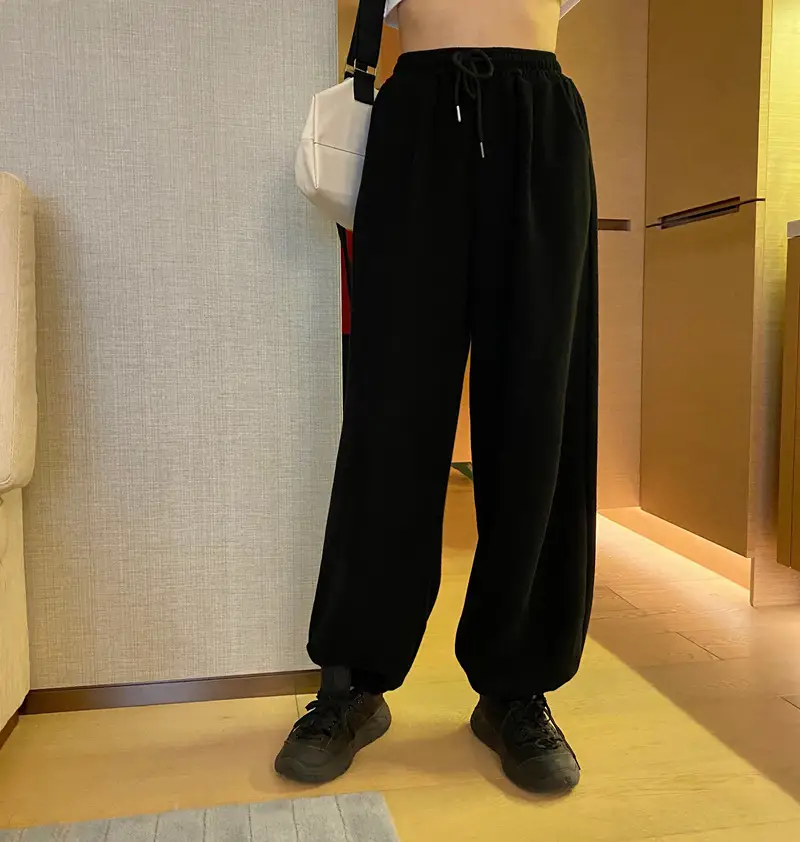 Gray Loose Toe Women's Sports Pants 2023 — feature 50