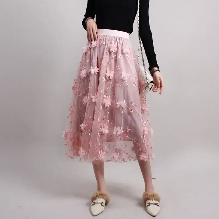 Red Mesh Embroidered Skirt Large Size High Waist - Image 7
