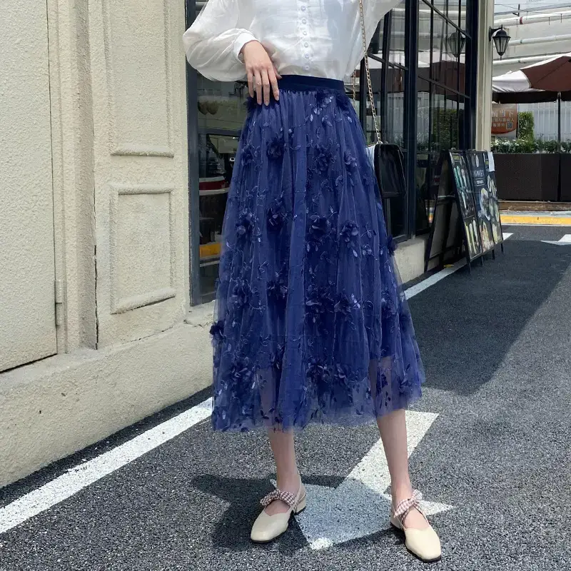 Red Mesh Embroidered Skirt Large Size High Waist - Image 8
