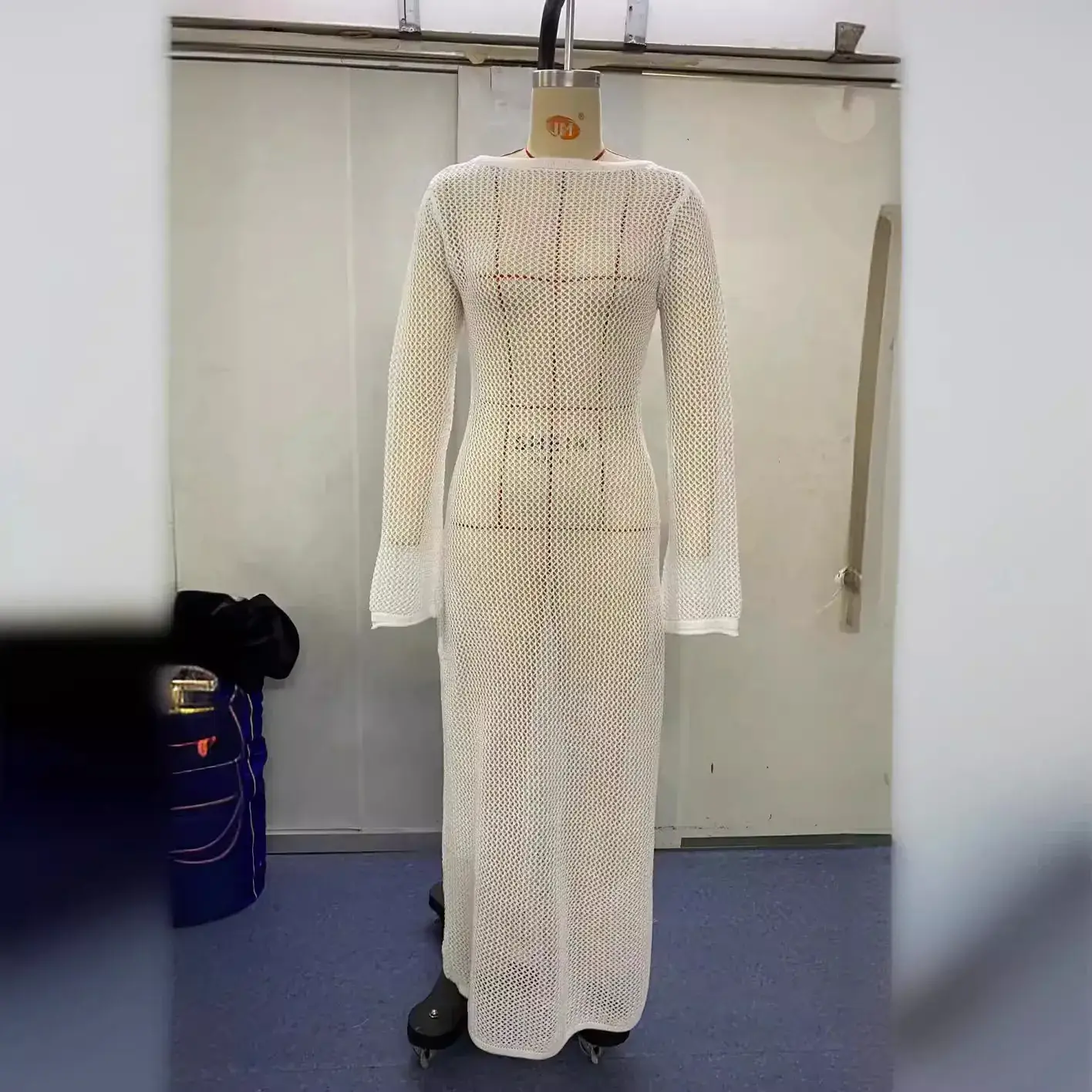 New Knitted Long-sleeve Backless Dress for Women - Image 5