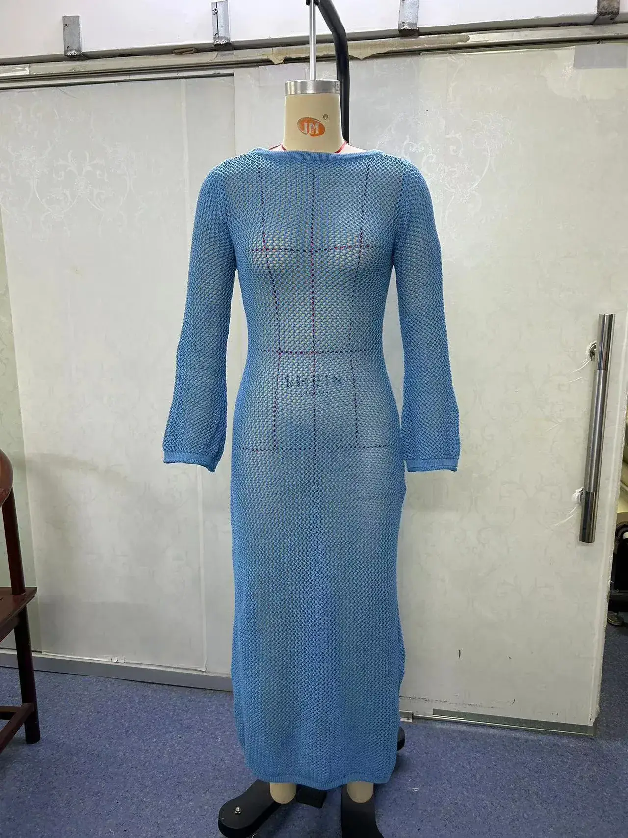 New Knitted Long-sleeve Backless Dress for Women - Image 2