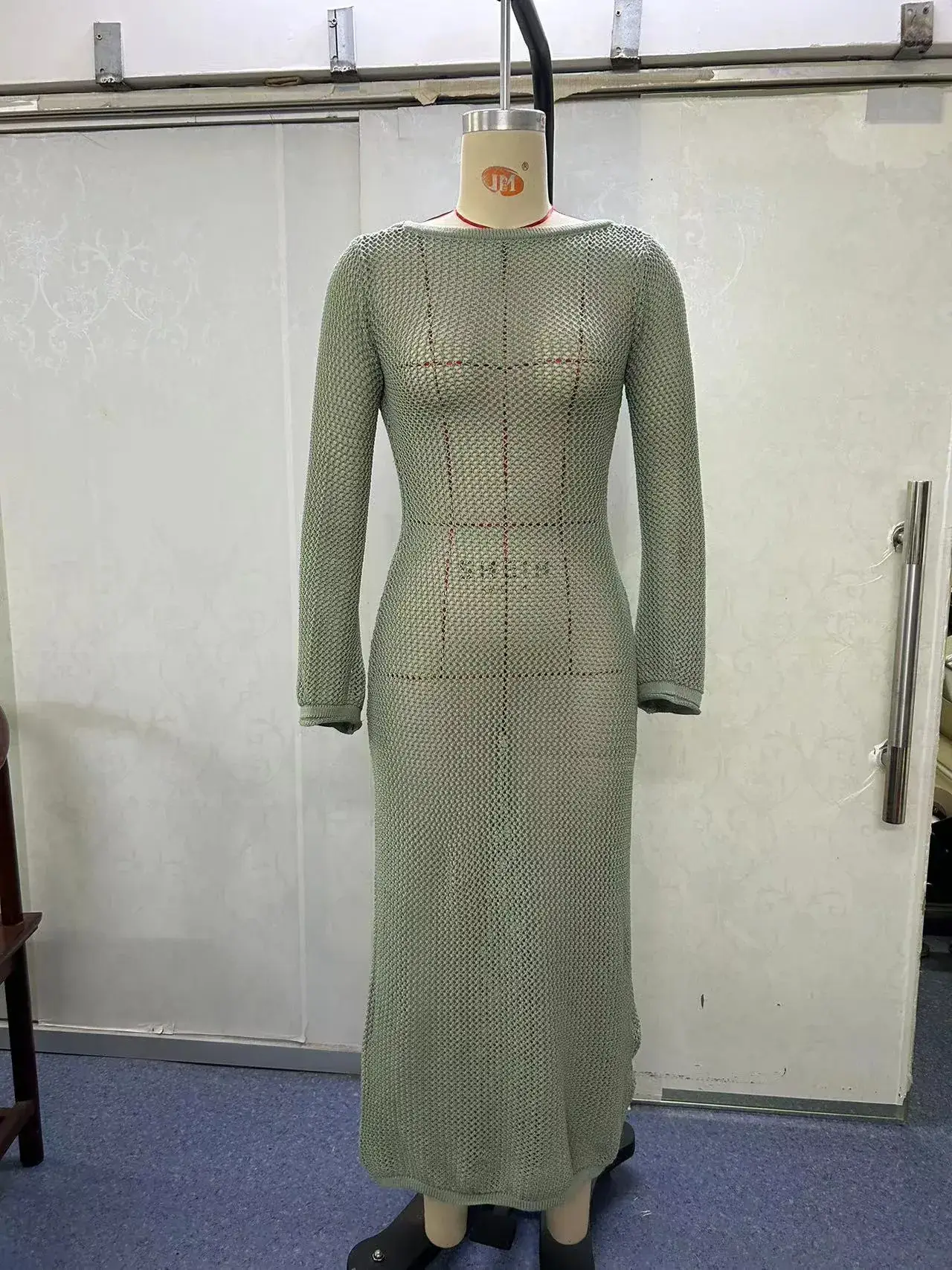 New Knitted Long-sleeve Backless Dress for Women - Image 3