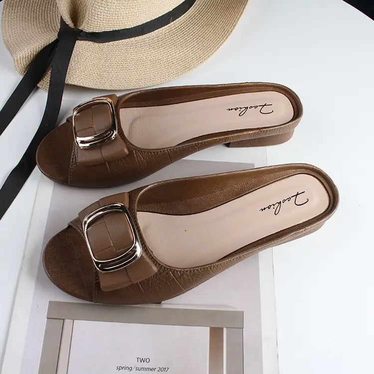 Internet red explosions square buckle half slippers Korean version of the daily thick heel wear ladies casual flat sandals factory direct sales - Image 5