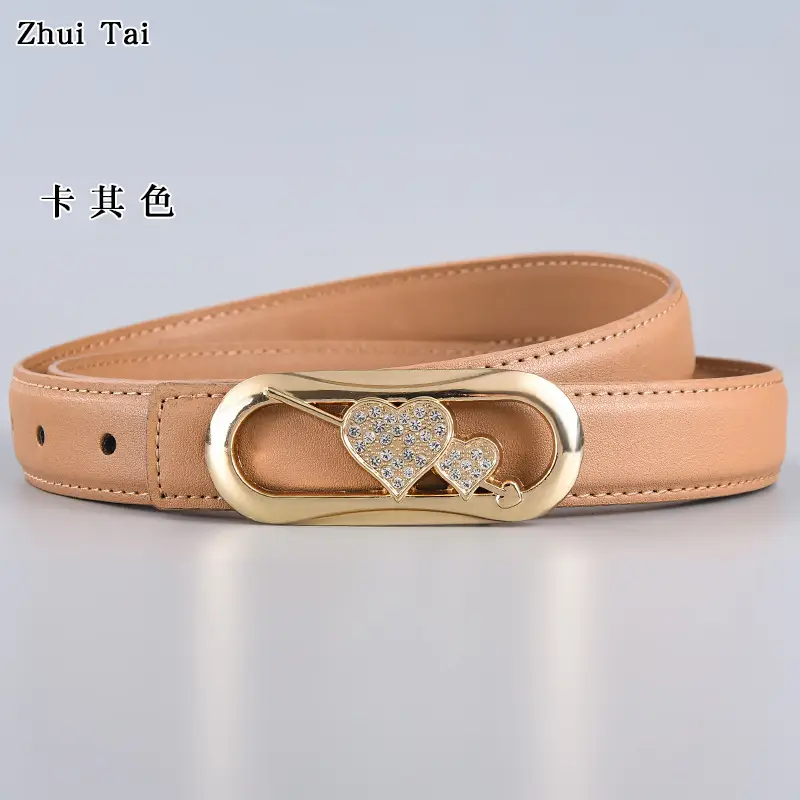 White Heart-Shaped Leather Belt with Gold Buckle β feature 13