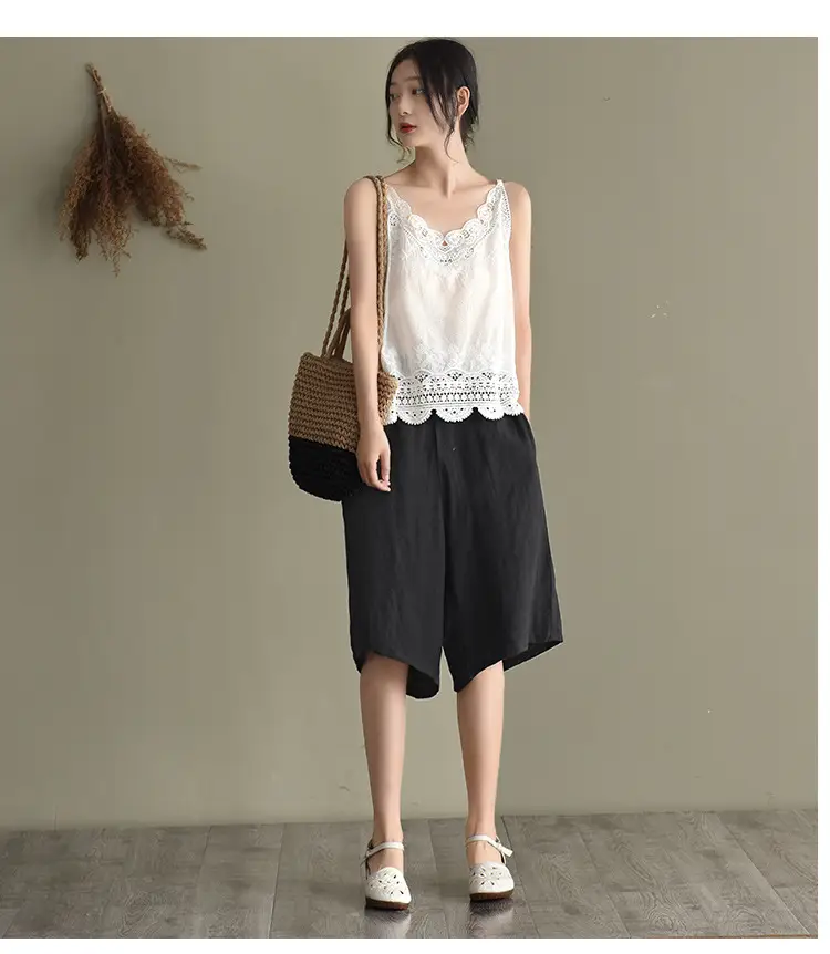 Women's Hollow Embroidered Lace Vest Sleeveless Top — feature 2