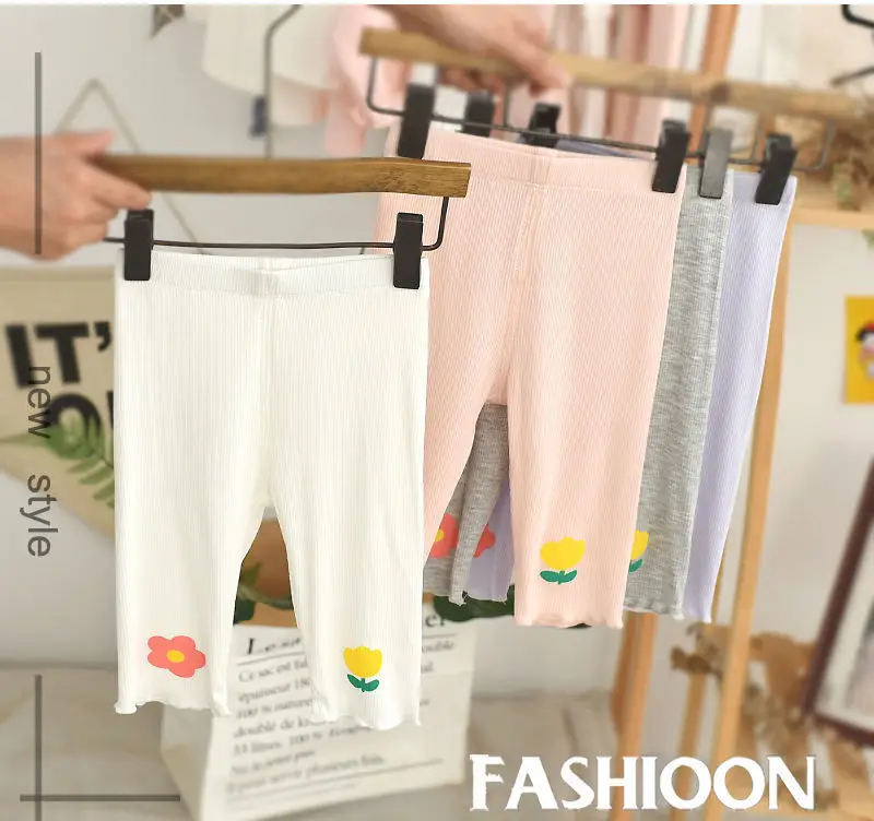 Baby Pink Floral Leggings Slim Fit Girls Capri Pants — feature 1