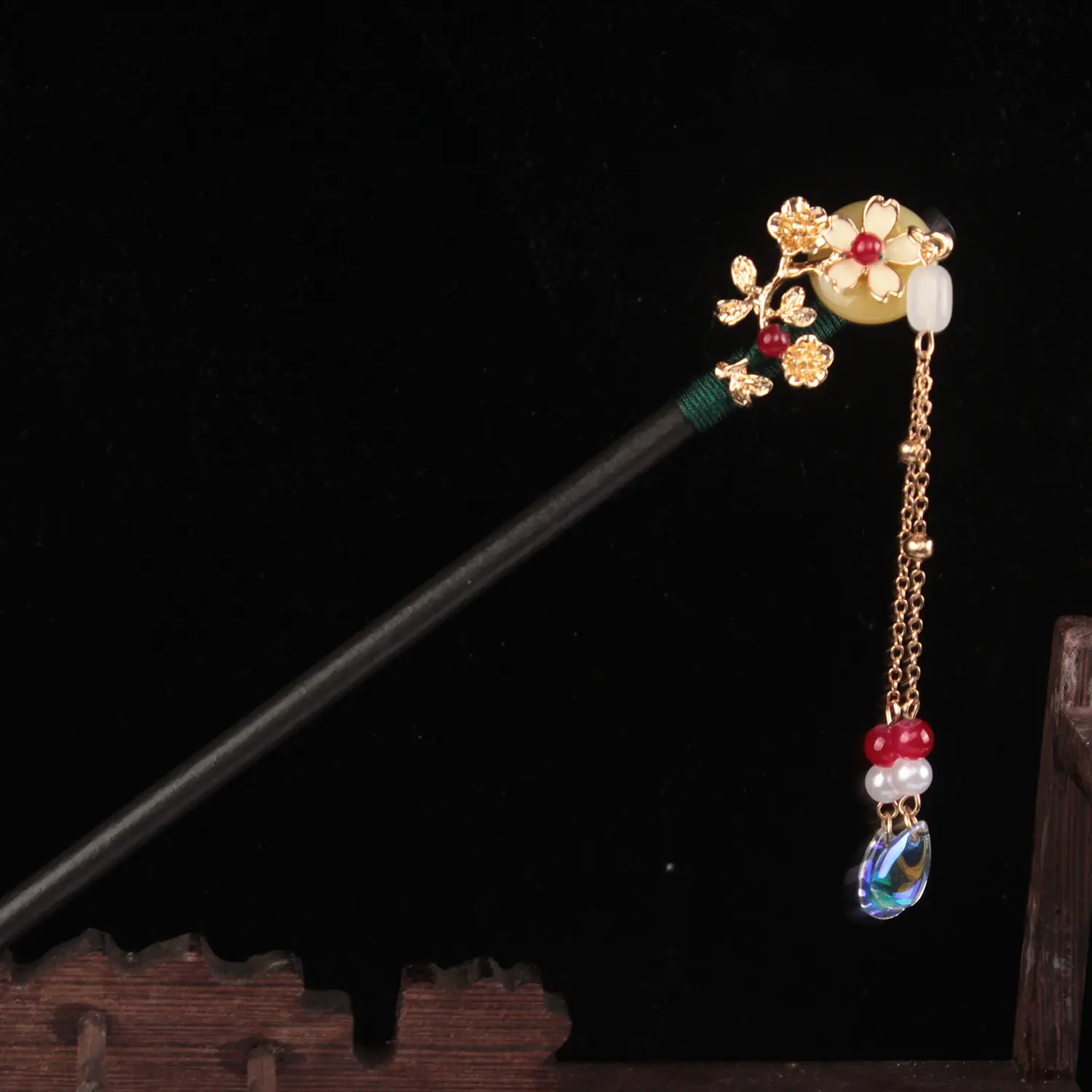 Women's New Chinese Wooden Hairpin Green Flower Drop — feature 9