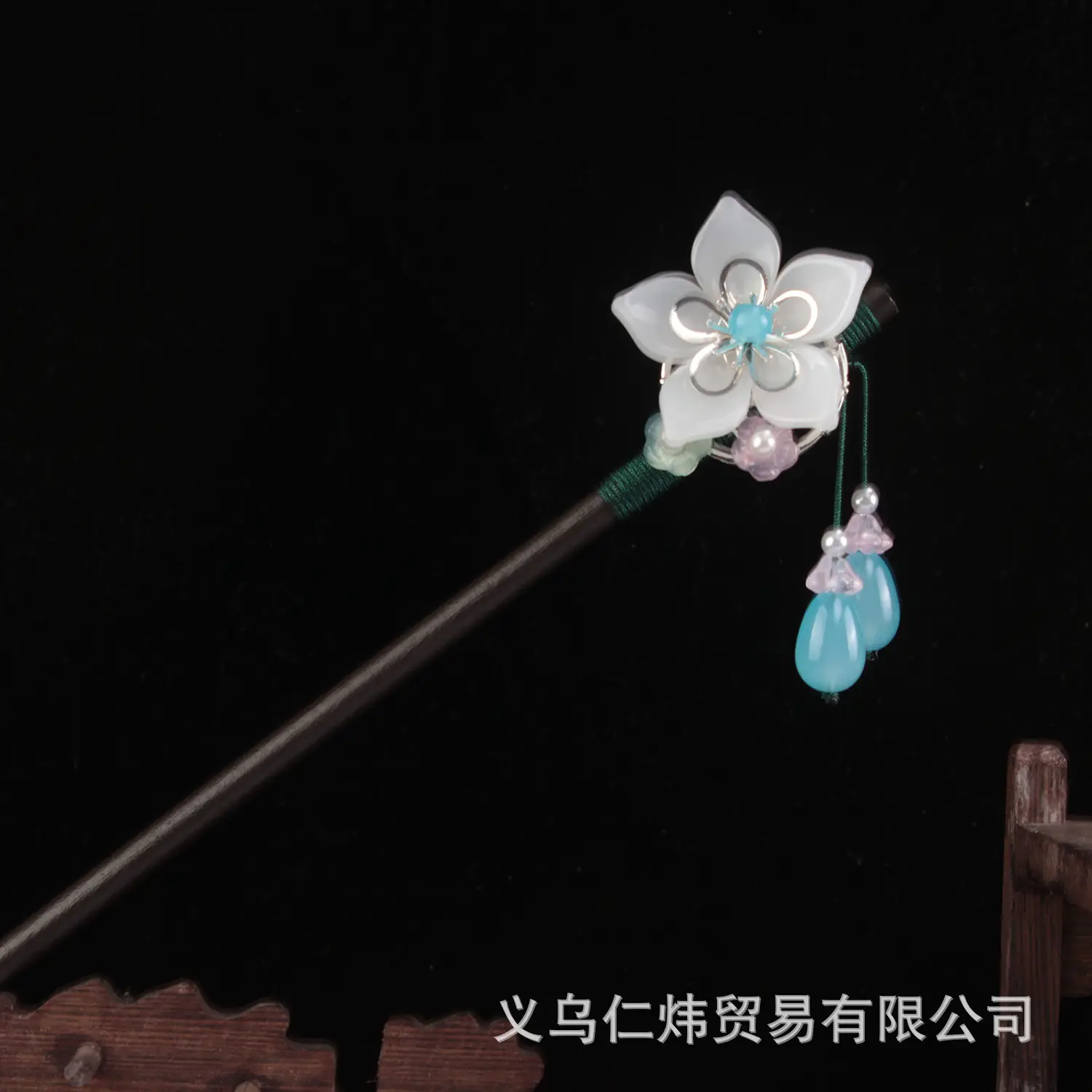 Women's New Chinese Wooden Hairpin Green Flower Drop - Image 9