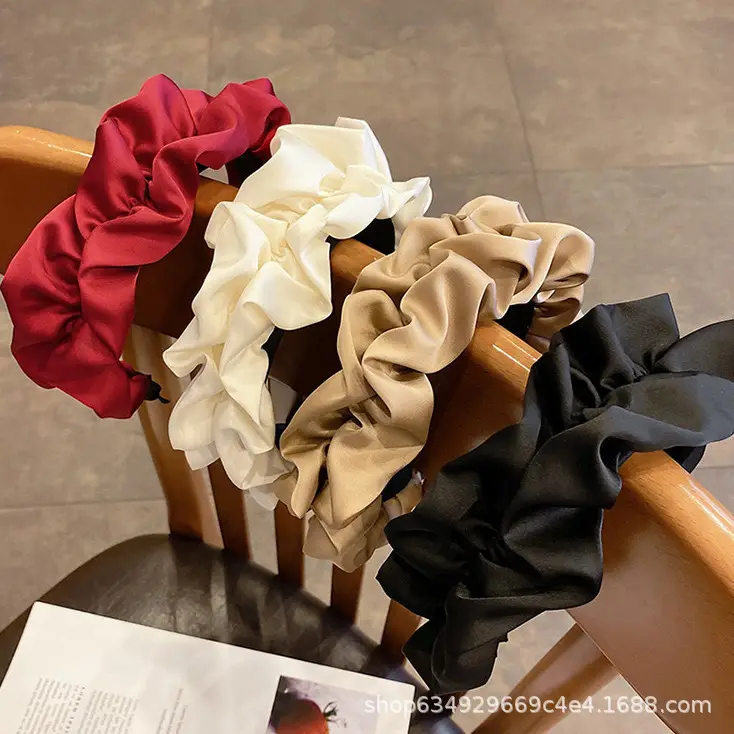 Women's White Pleated Cranial Headband Retro French Style - Image 6