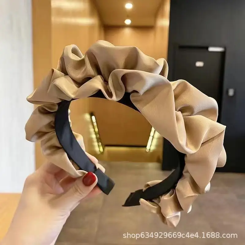 Women's White Pleated Cranial Headband Retro French Style - Image 4