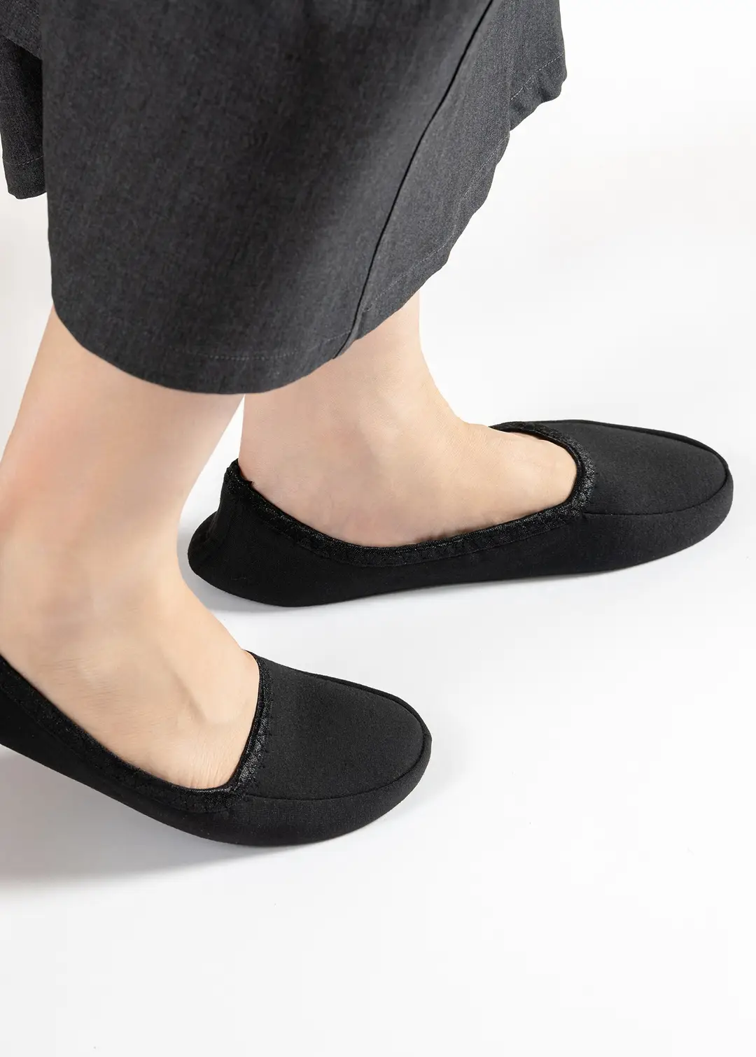Cross-border Export Japanese-style Amazon Portable Folding Cotton Slippers Silent Indoor Travel Folding Shoes for Men and Women — feature 11