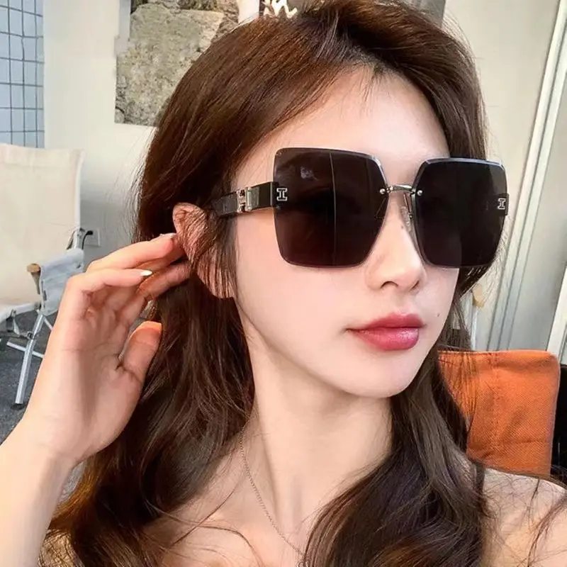 Square Sunglasses Women 2025 Frameless Distinctive Style β feature 1