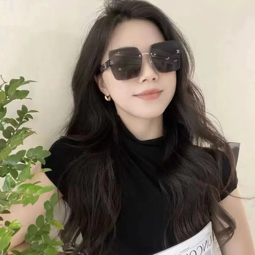 Square Sunglasses Women 2025 Frameless Distinctive Style β feature 2
