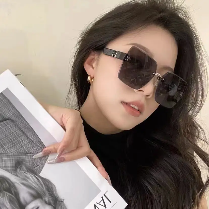 Square Sunglasses Women 2025 Frameless Distinctive Style β feature 3