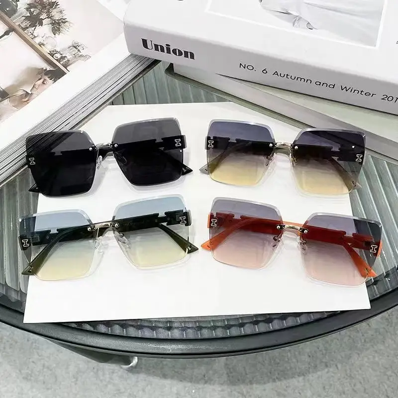 Square Sunglasses Women 2025 Frameless Distinctive Style β feature 7