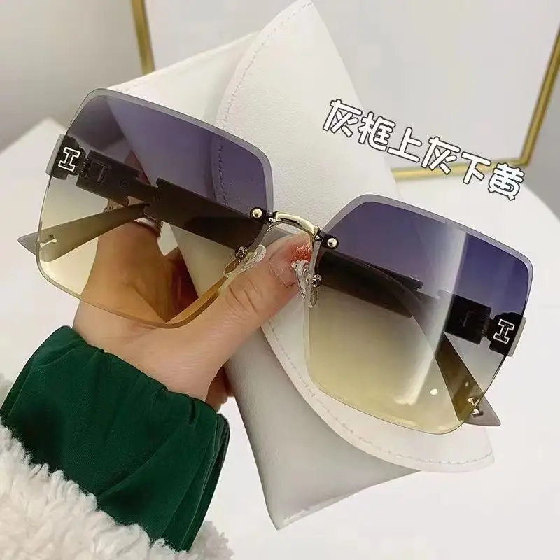 Square Sunglasses Women 2025 Frameless Distinctive Style