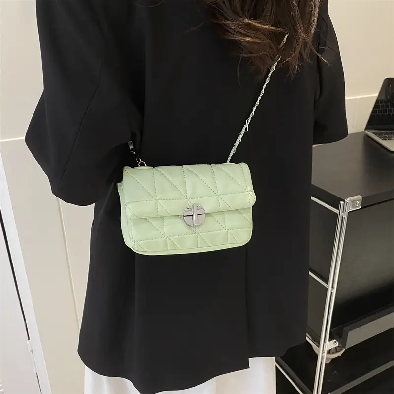Pink Rhombic Shoulder Chain Bag Women 2023 - Image 5