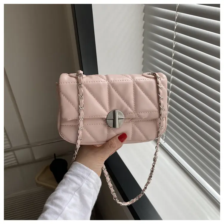 Pink Rhombic Shoulder Chain Bag Women 2023 — feature 17