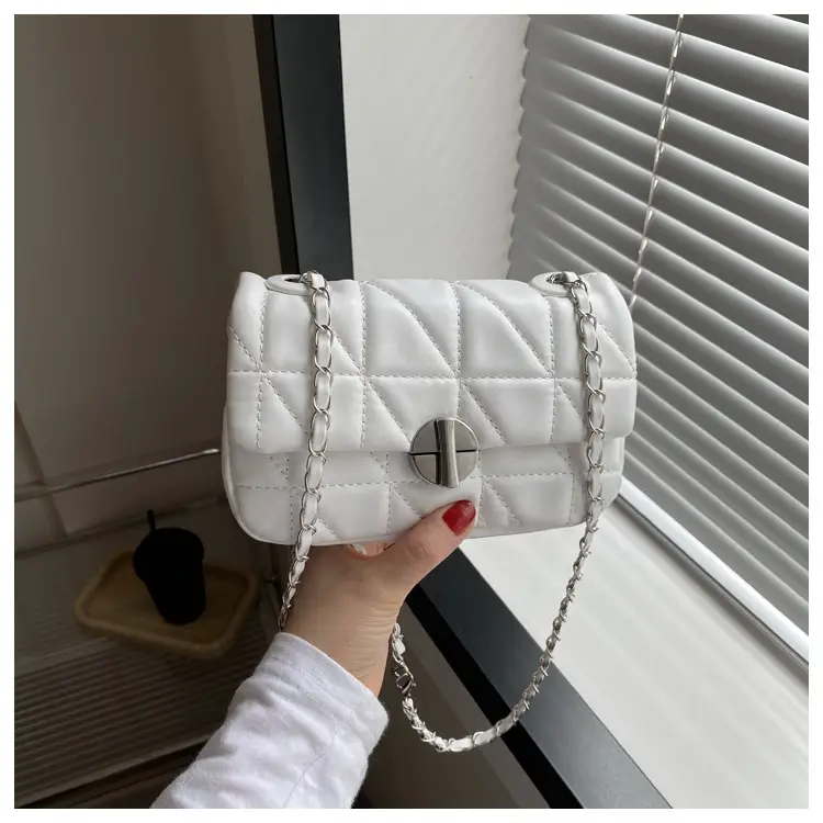 Pink Rhombic Shoulder Chain Bag Women 2023 — feature 18