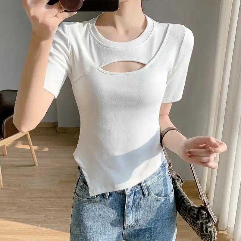 Women White Hollow Short Sleeve T-Shirt Irregular Hem - Image 4
