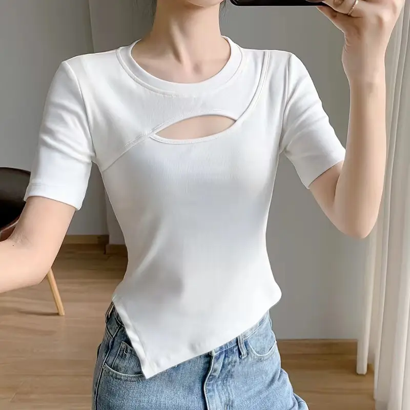 Women White Hollow Short Sleeve T-Shirt Irregular Hem - Image 5