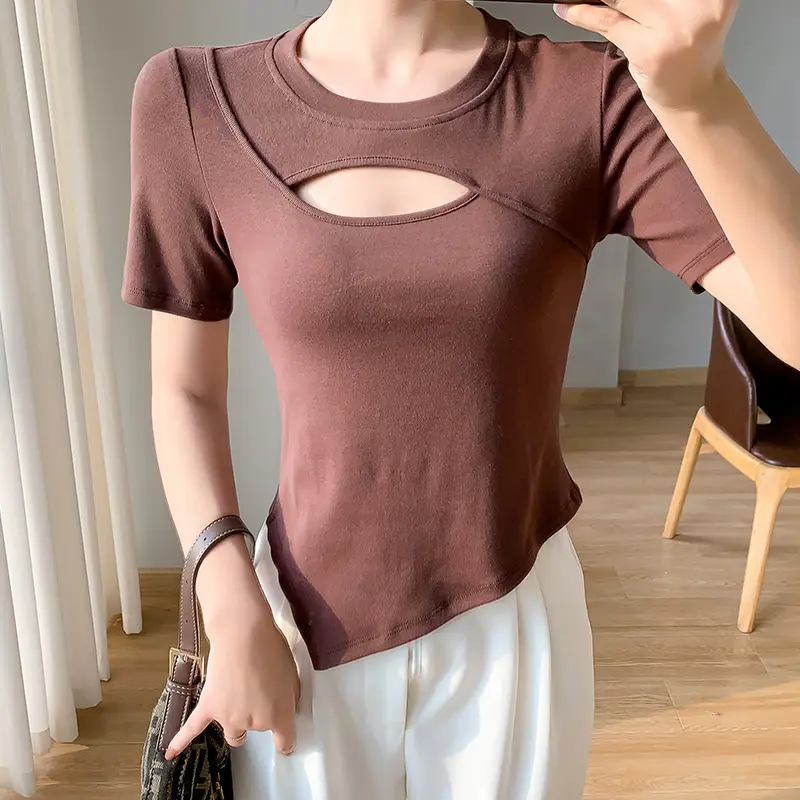 Women White Hollow Short Sleeve T-Shirt Irregular Hem - Image 3