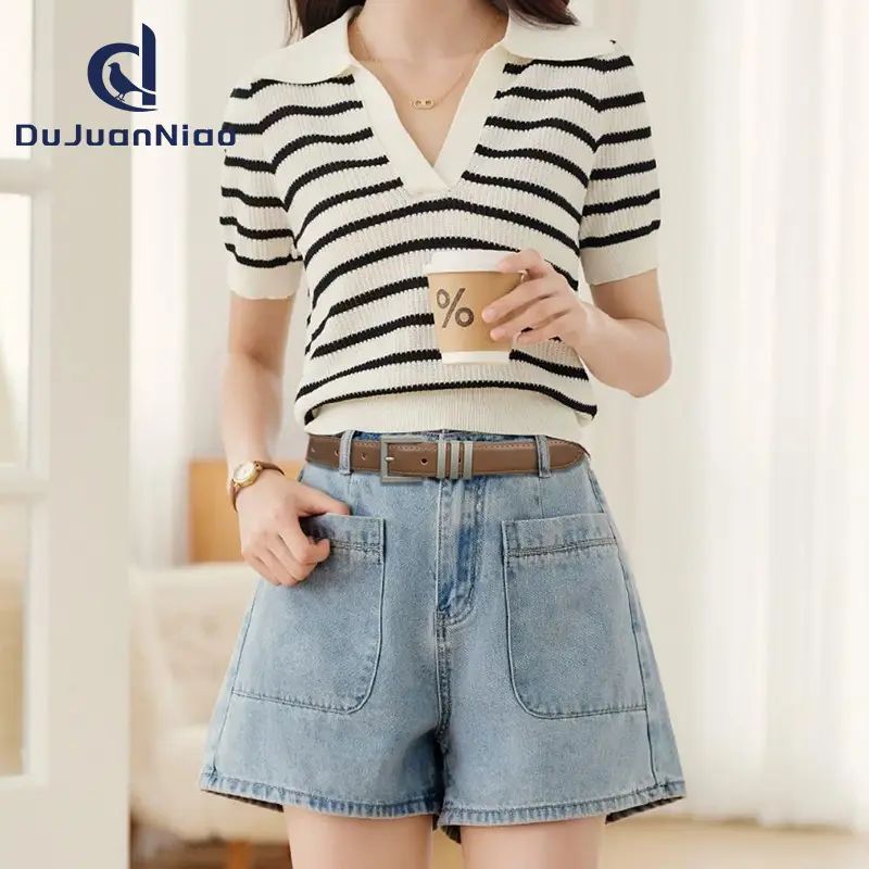 Women's Classic Leather Belt with Jeans Casual Outfit - Image 8