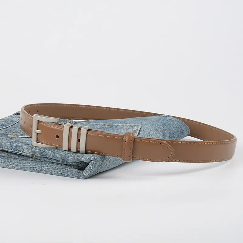 Women's Classic Leather Belt with Jeans Casual Outfit - Image 10