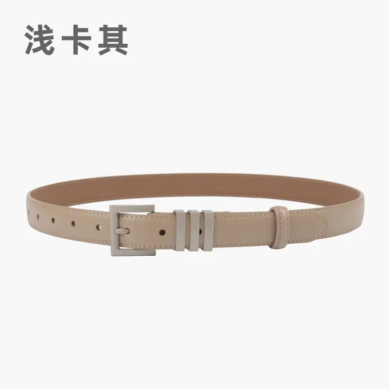Women's Classic Leather Belt with Jeans Casual Outfit - Image 4
