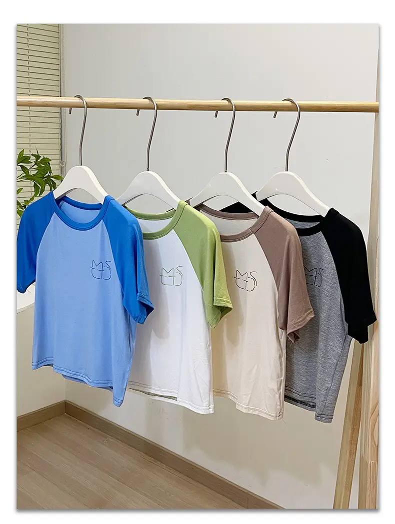 Children's Green White Raglan Sleeve Shorts Set — feature 3