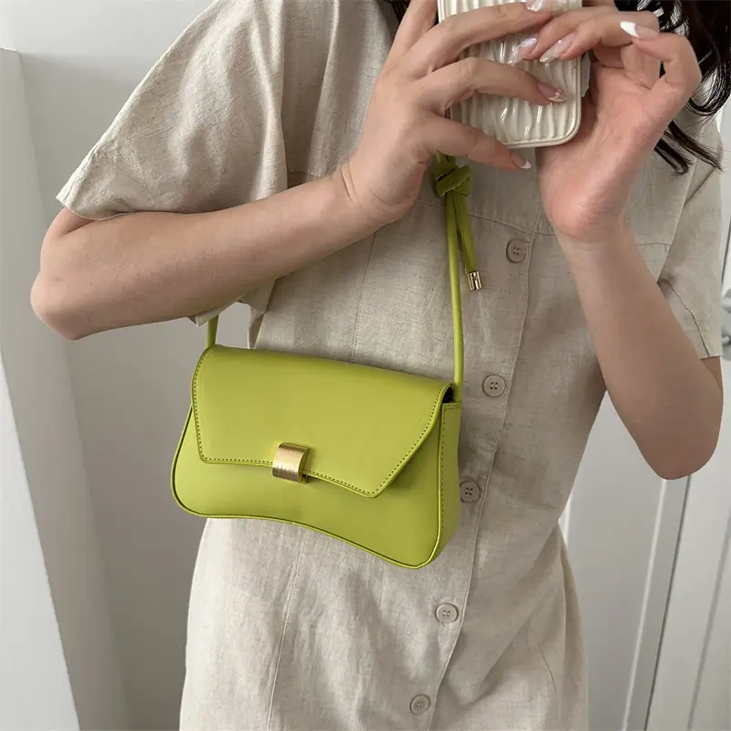 2026 Women's Retro Handbag Set with Gold Clasp - Image 8