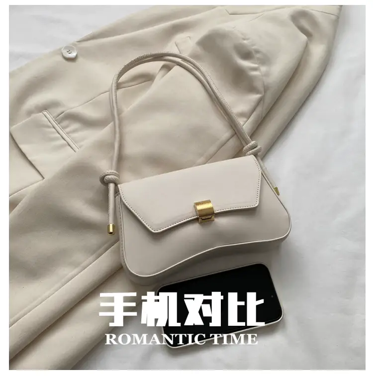 2026 Women's Retro Handbag Set with Gold Clasp — feature 5