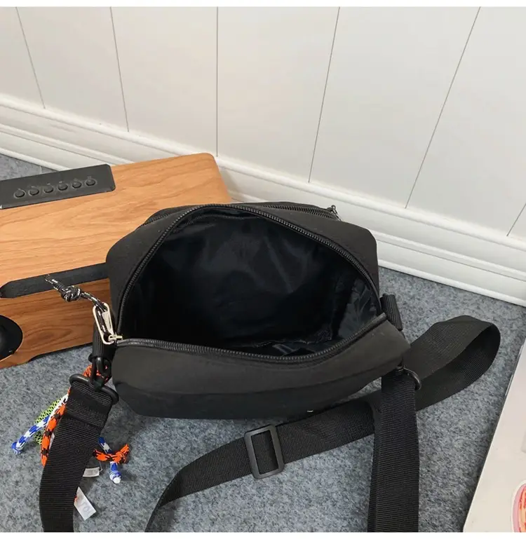 Korean Style Crossbody Bag for Women Men — feature 67