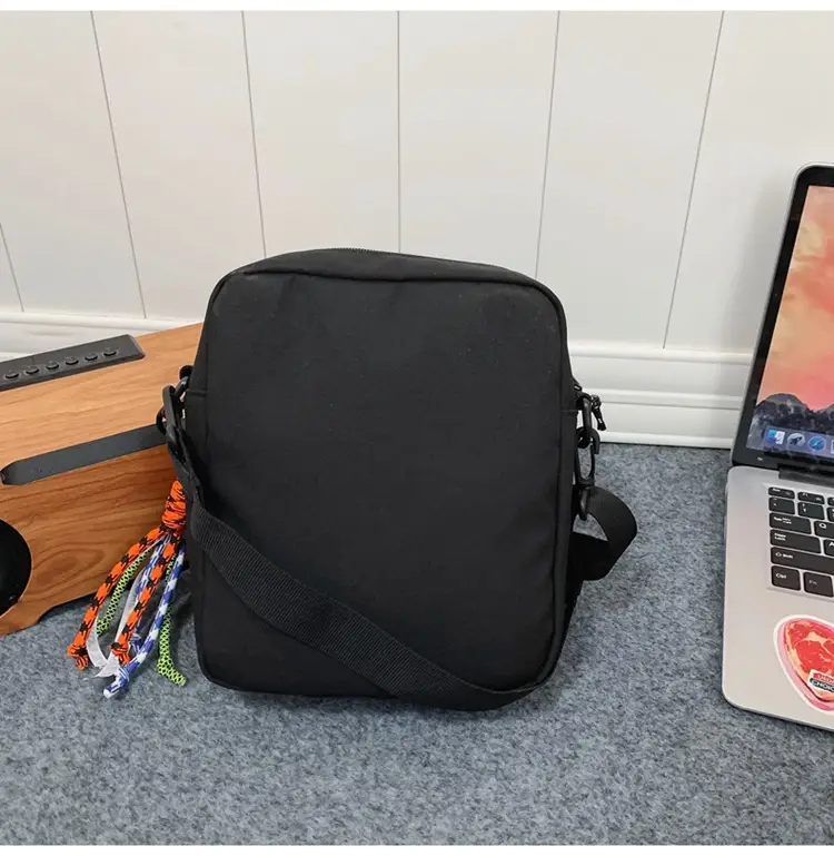 Korean Style Crossbody Bag for Women Men — feature 69