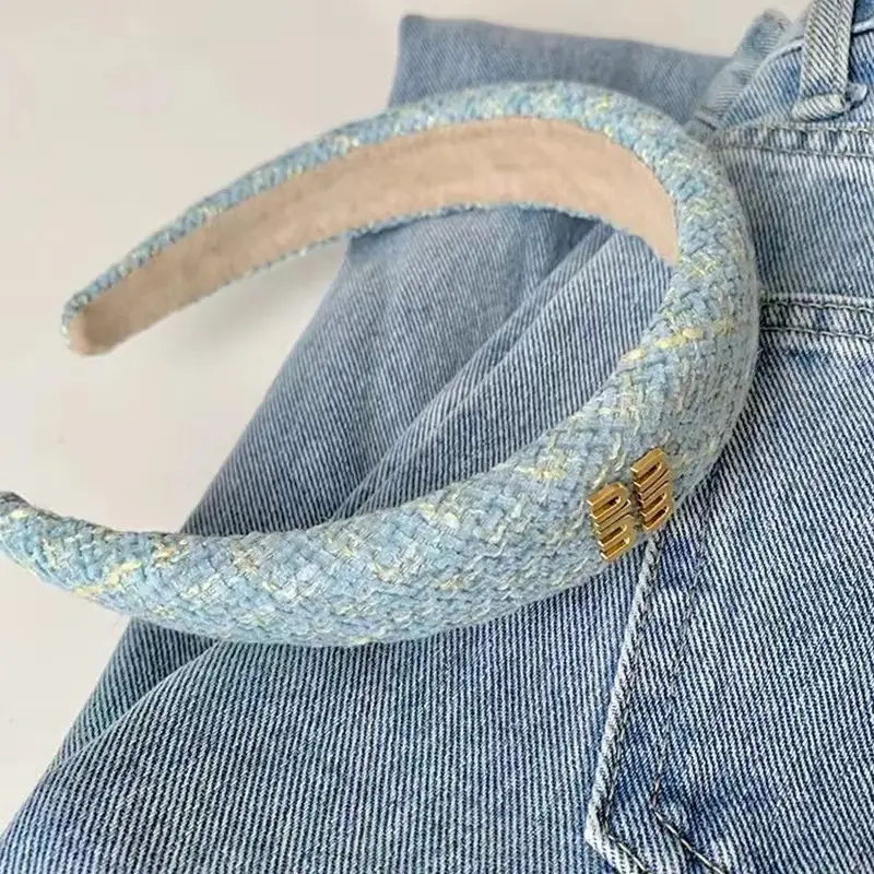 French Style Blue Knitted Skull Headband for Women — feature 11