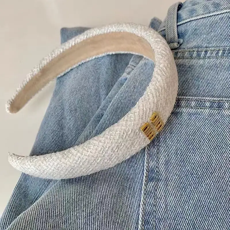 French Style Blue Knitted Skull Headband for Women - Image 3